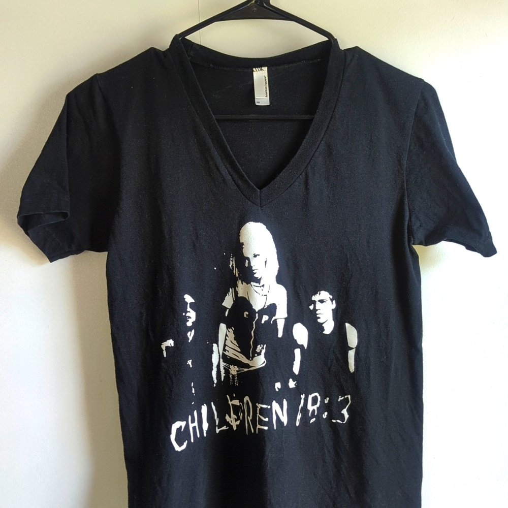 Children 18:3 Band V-Neck Tee American Apparel